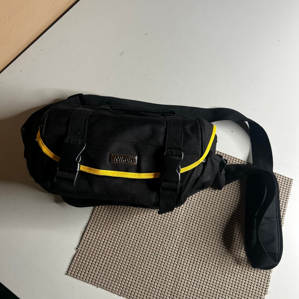 Nikon Camera Messenger Bag Black Yellow Canvas Padded Shoulder Strap Case